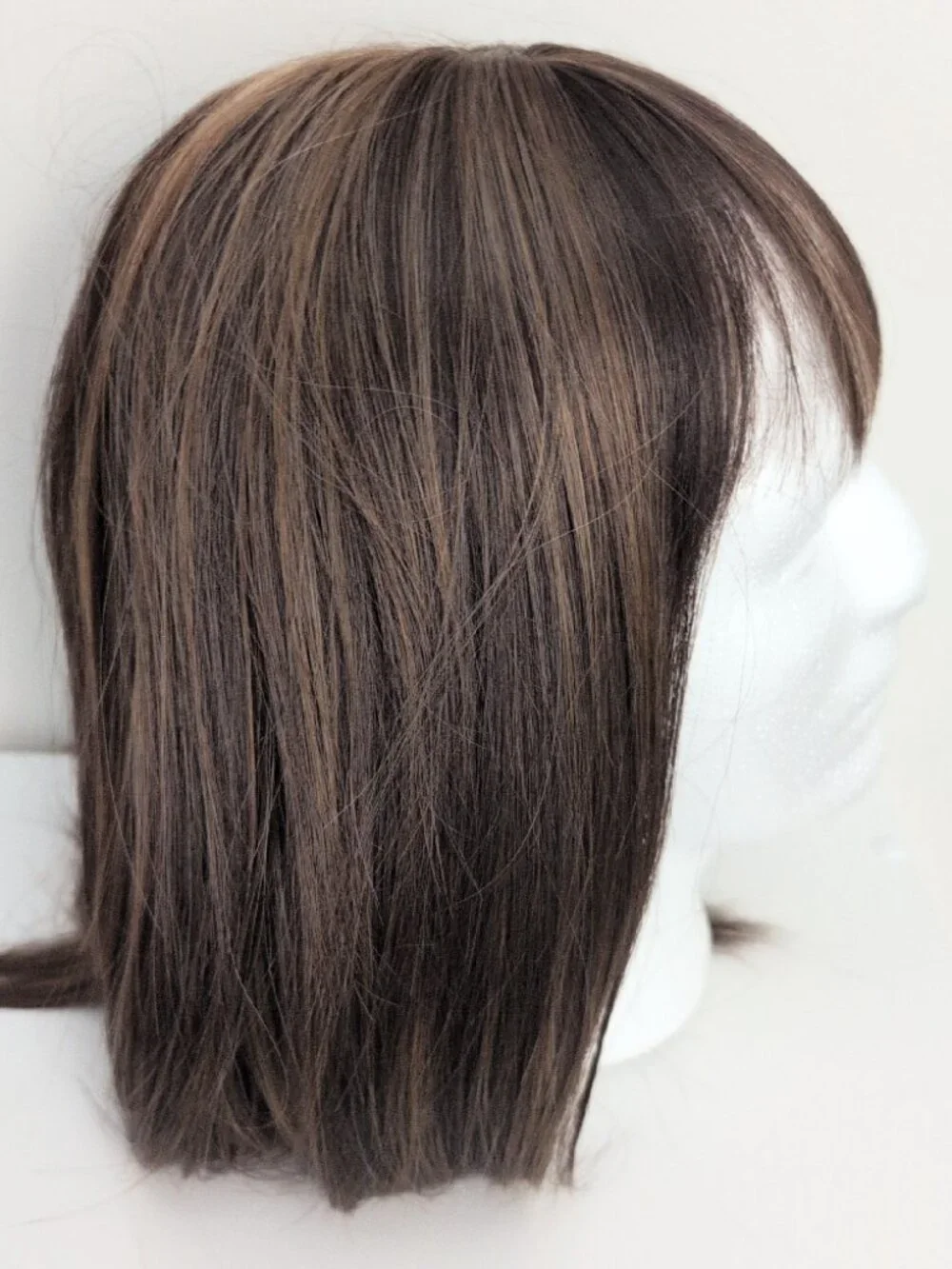Brown Wig Straight Bangs Synthetic Hair Feathered Cut 16 INCHES NWT Cosplay